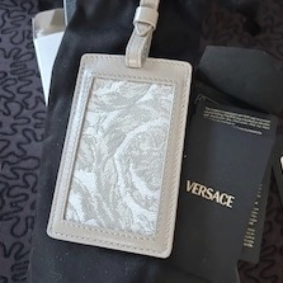 *HOST PICK* Versace Jacquard Luggage Tag *NEW*